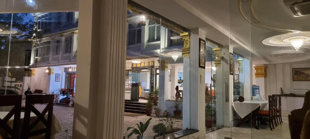 Durbar Hotel & Residence Katmandou Extérieur photo