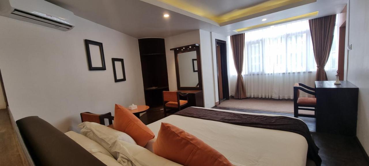 Durbar Hotel & Residence Katmandou Extérieur photo